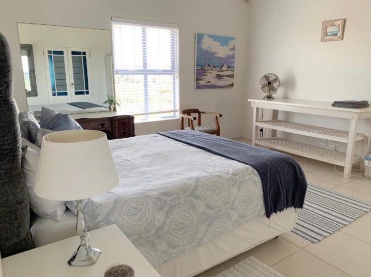 Perfect 10 - 10 To 13 Sleeper Luxury Breakage Deposit Of R2500 Per Weekend Lease
