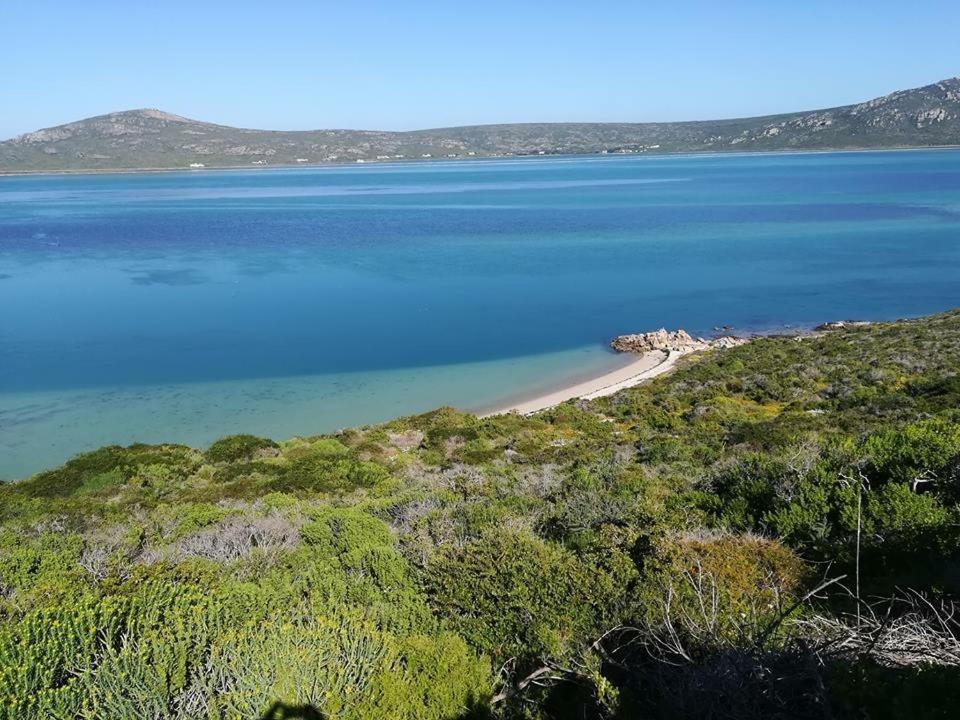 Holiday home Perfect 10 - 10 To 13 Sleeper Luxury Breakage Deposit Of R2500 Per Weekend Lease Langebaan